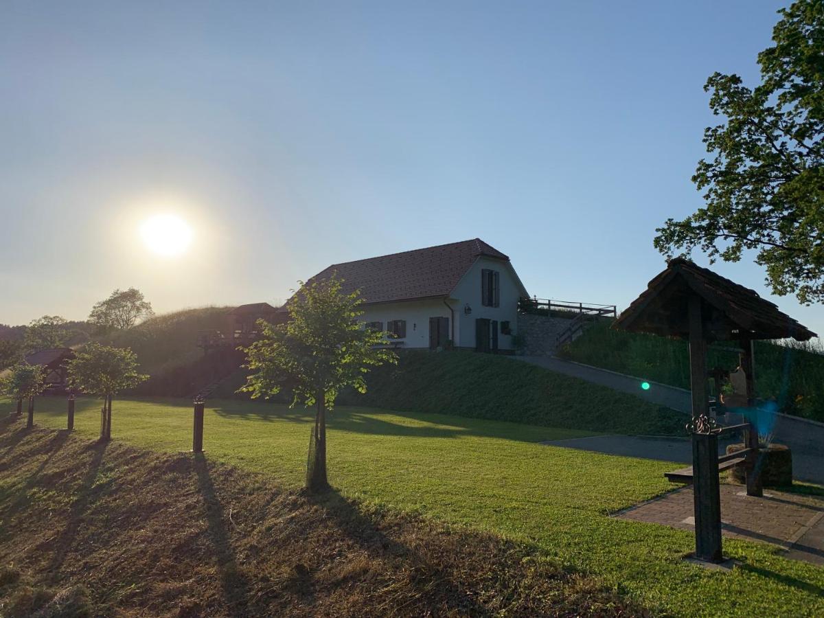 Tourist Farm Artisek Vila Store Exterior foto